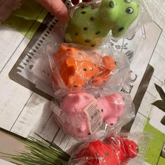 Squishy’s like stress balls - Picture 3 of 9